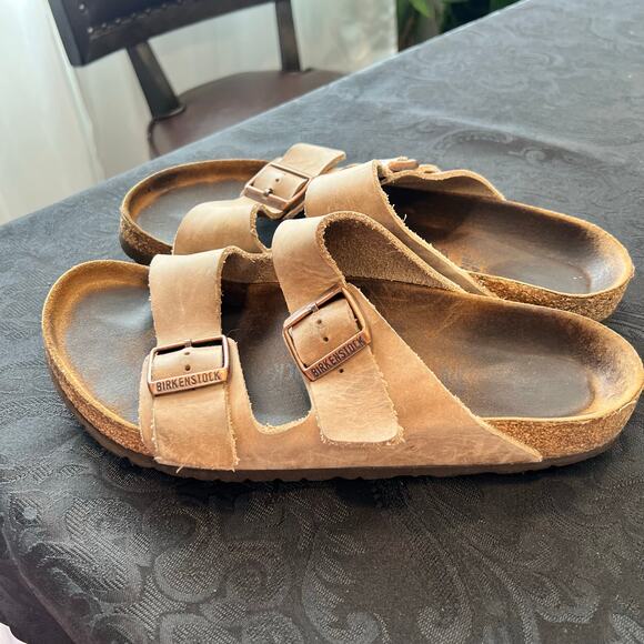 Birkenstock tan sandals women 11 men 9 - Picture 8 of 9